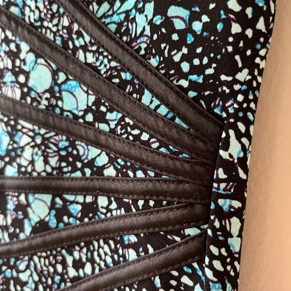 DressBarn Turquoise Cocktail V Neck Midi Dress V Neck Stretch Size 6 Petite. - Picture 3 of 7